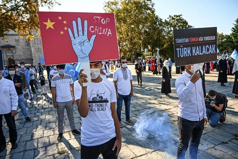 Senator AS berusaha mendeklarasikan China sebagai ‘genosida’ terhadap Uighur